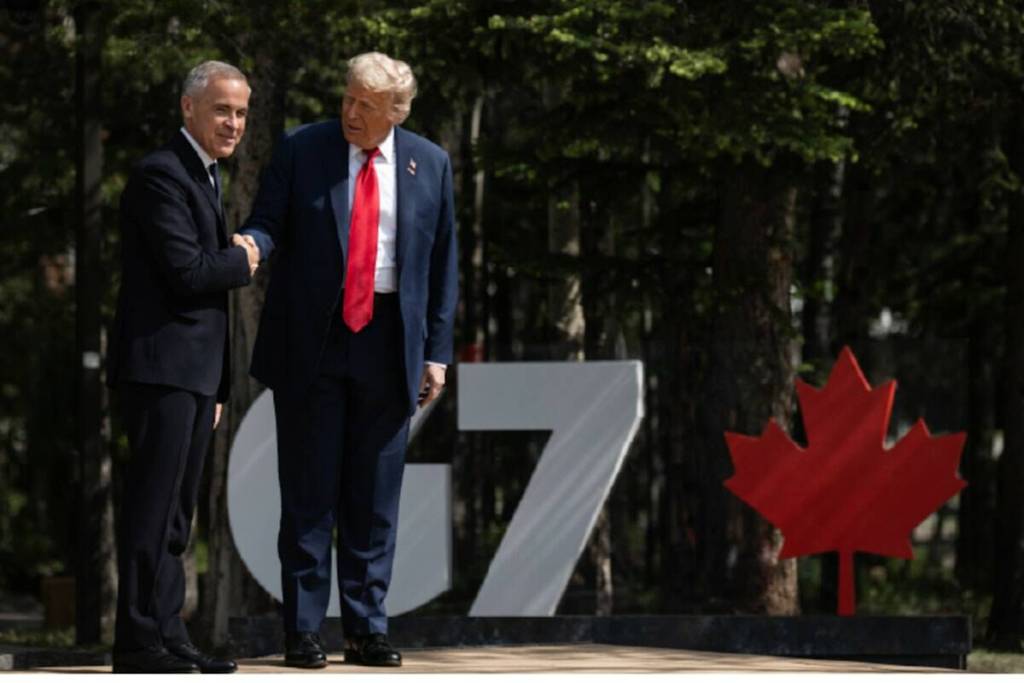 Canadian Prime Minister Mark Carney and U.S. President Donald Trump shake hands during the G7 Summit, which ran June 15 to 17. (G7/X)